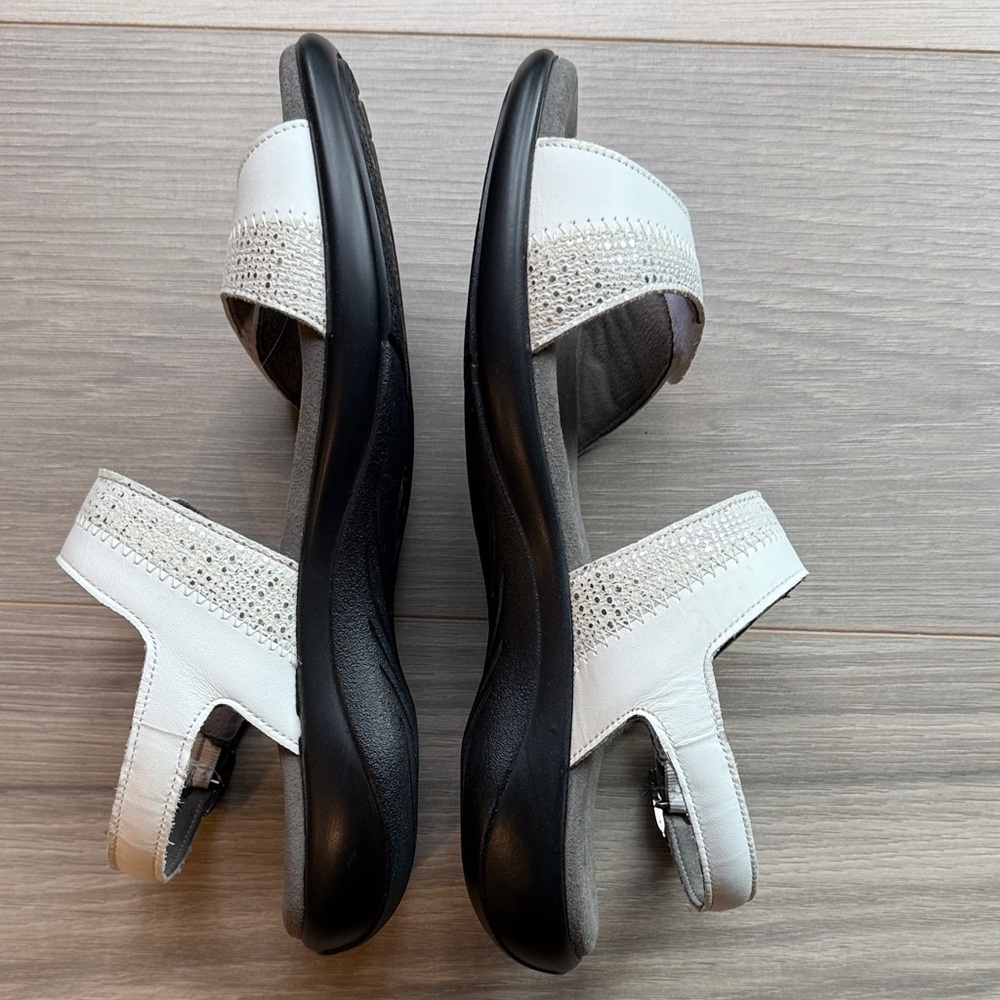 SAS Women's Nudu White Comfort Strap Sandals Size 7 - Picture 6 of 7